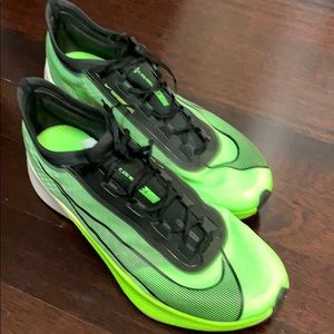 Nike Men’s Zoom Fly 3 Like NEW